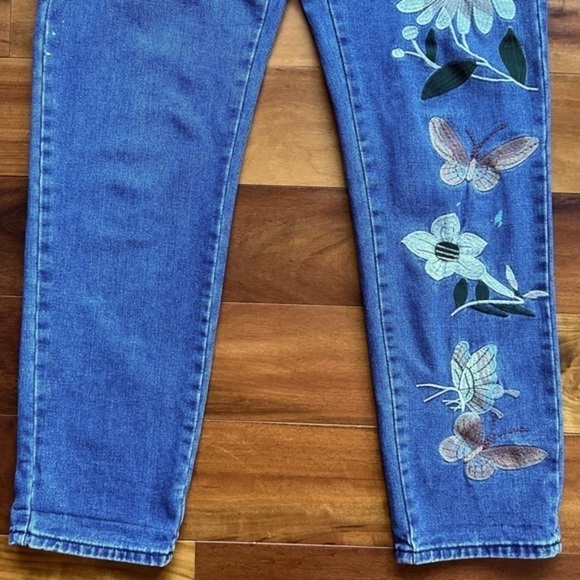 Pixie+Diamond Embroidered Jeans - Picture 6 of 14